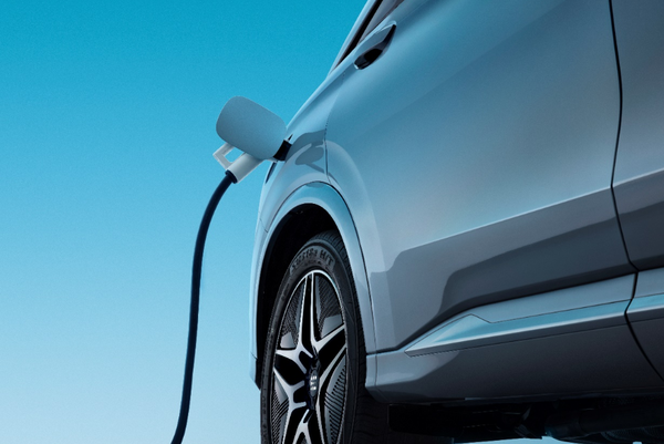 中秋钜惠！新能源高质价比选择 电混中型SUV蓝电E5来了